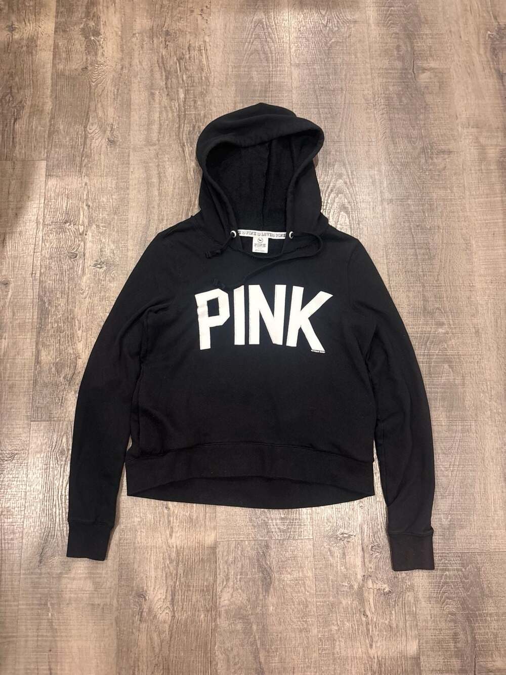 Victoria's Secret PINK Logo Graphic Pullover Hoodie in Black
